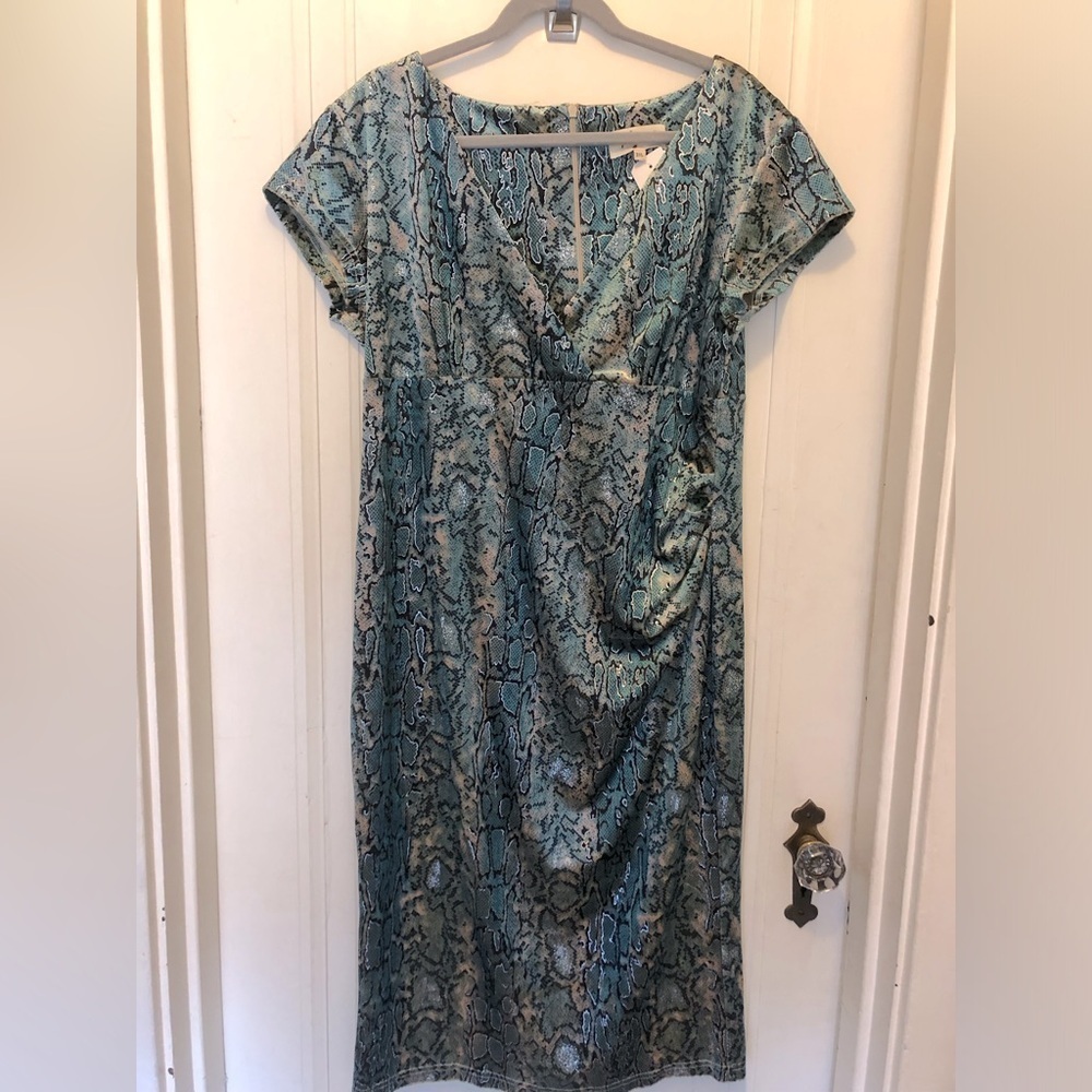 NWT 2X 2XL Tatyana Clothing Velvet Snake Surplice Pinup Mi… - Picture 2 of 4